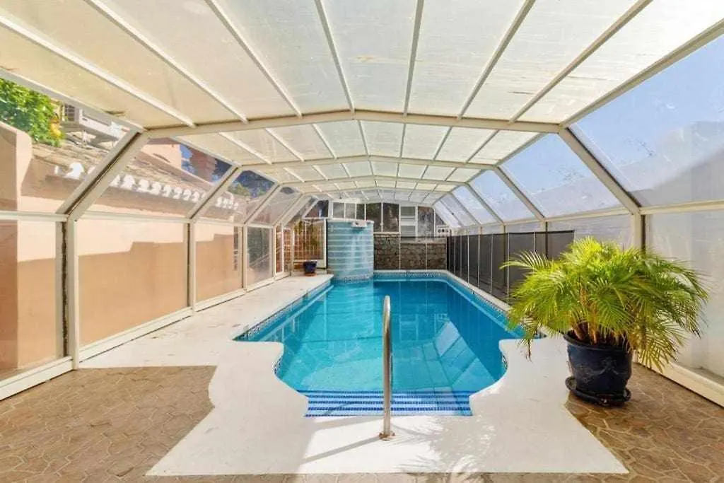 GOLFÛT - Acogedor apartamento en resort con piscina junto al campo de golf Fuengirola