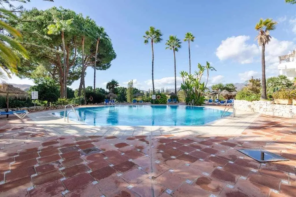 GOLFÛT - Acogedor apartamento en resort con piscina junto al campo de golf Fuengirola